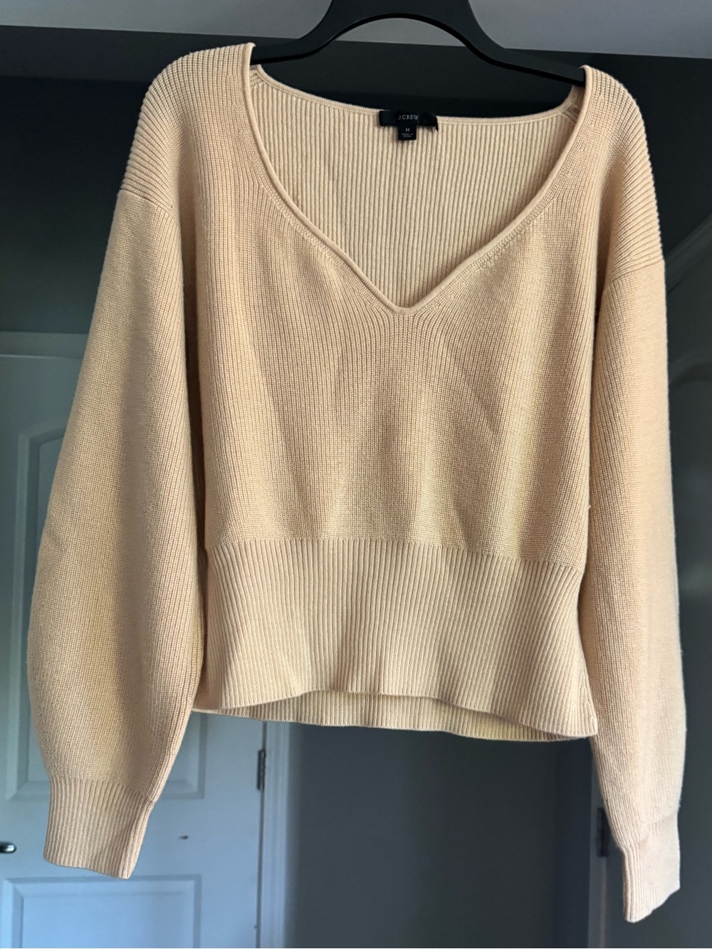 J.Crew 100% Merino Wool V-Neck Sweater Medium Beige Lightweight Knit Preppy
